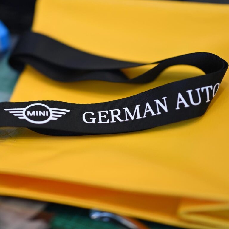 รับผลิตกระเป๋าผ้าใบ GERMAN AUTO X KIDNAP ME