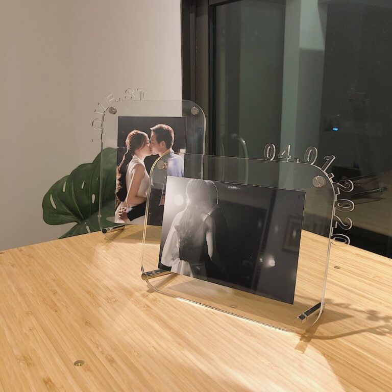 CURVED FRAME VERTICAL AND HORIZONTAL