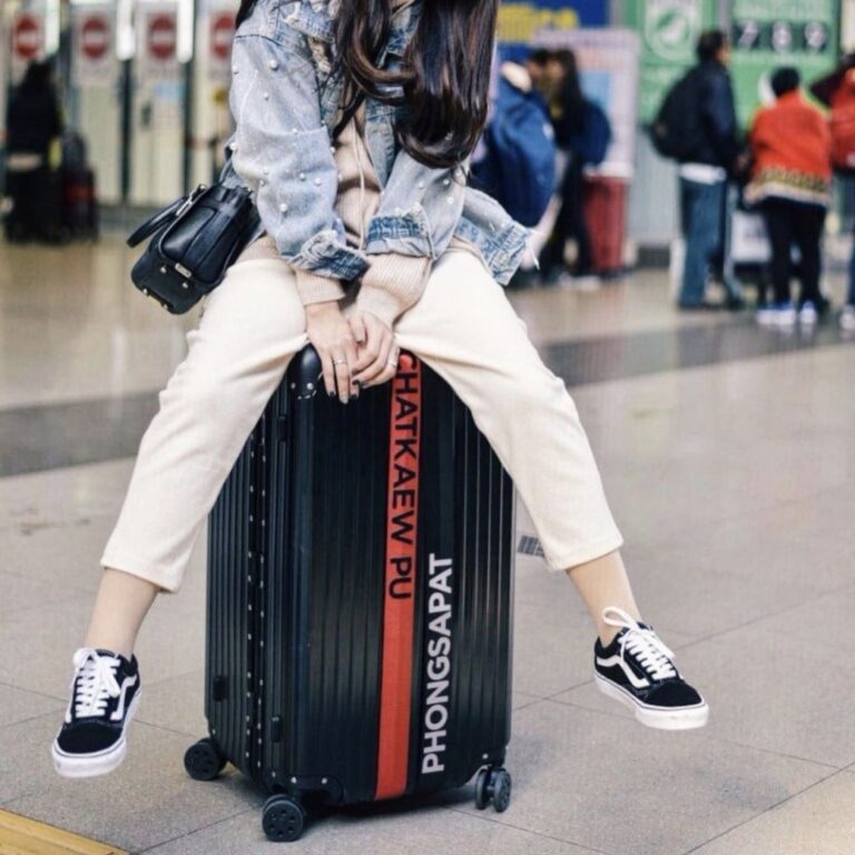 LUGGAGE STRAPS