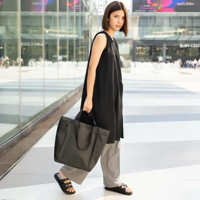 Pleat-Black