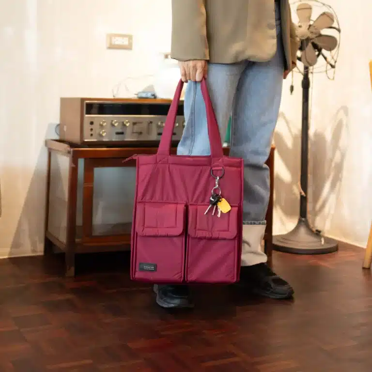 FINDER RED 1